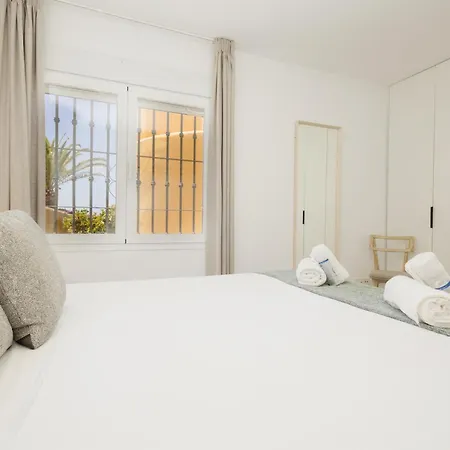 شقة Renovated With Garden And Direct Access, East ماربيا