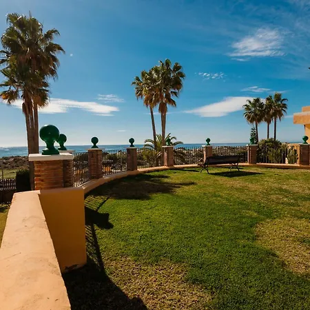 Renovated With Garden And Direct Access, East * ماربيا