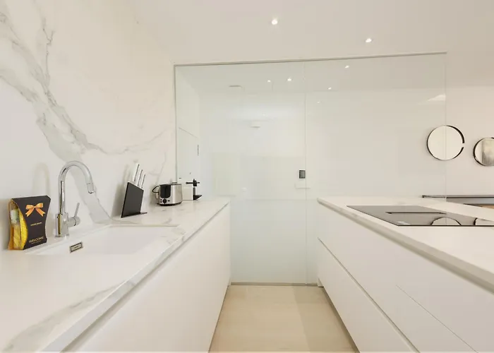 Appartamento Renovated With Garden And Direct Access, East