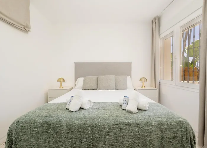 Appartamento Renovated With Garden And Direct Access, East *